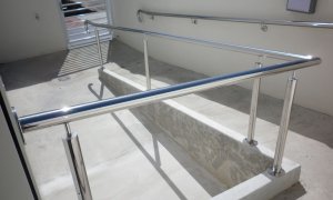Handrail stainless steel ramp