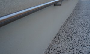 Wall mounted handrail